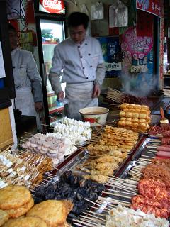 Hunan cuisine at an outdoor store